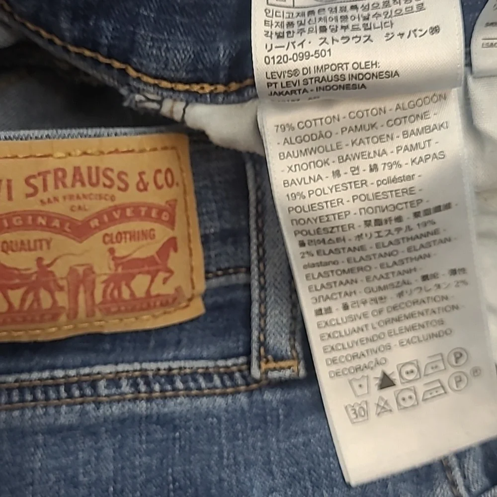 Levi Strauss Blue Mid Length Denim Women's Shorts Size 29